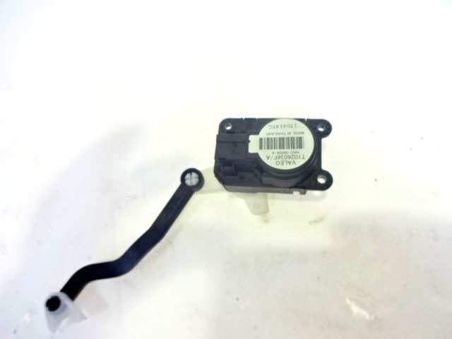 MOTORCEK OGREVANJA OEM N. T1026036F ORIGINAL REZERVNI DEL RENAULT MEGANE MK3 BZ0/1 B3 DZ0/1 KZ0/1 BER/SPORTOUR/ESTATE (2009 - 2015) DIESEL LETNIK 2014