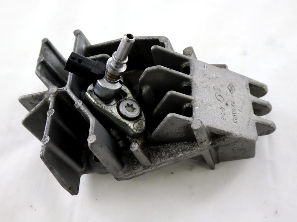 INJEKTORJI DIESEL OEM N. 8200771226 ORIGINAL REZERVNI DEL RENAULT MEGANE MK3 BZ0/1 B3 DZ0/1 KZ0/1 BER/SPORTOUR/ESTATE (2009 - 2015) DIESEL LETNIK 2014