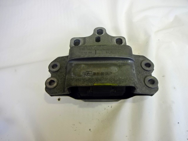 NOSILEC MENJALNIKA OEM N. 1K0199555T ORIGINAL REZERVNI DEL VOLKSWAGEN GOLF PLUS 5M1 521 MK1 (2004 - 2009) DIESEL LETNIK 2006