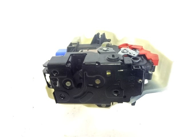 CENTRALNO ZAKLEPANJE ZADNJIH DESNIH VRAT OEM N. 7L0839016E ORIGINAL REZERVNI DEL VOLKSWAGEN GOLF PLUS 5M1 521 MK1 (2004 - 2009) DIESEL LETNIK 2006