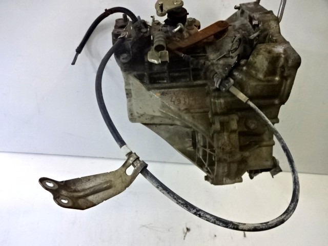 ROCNI MENJALNIK OEM N. 2231P5 2101J9 2206Y8 ORIGINAL REZERVNI DEL CITROEN C1 (2005 - 2014) DIESEL LETNIK 2007