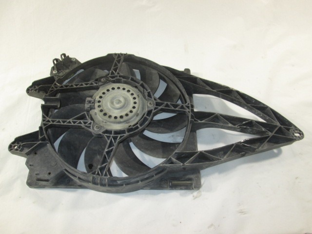 VENTILATOR HLADILNIKA OEM N. 51829974 ORIGINAL REZERVNI DEL FIAT PANDA 169 (2003 - 08/2009) BENZINA LETNIK 2003