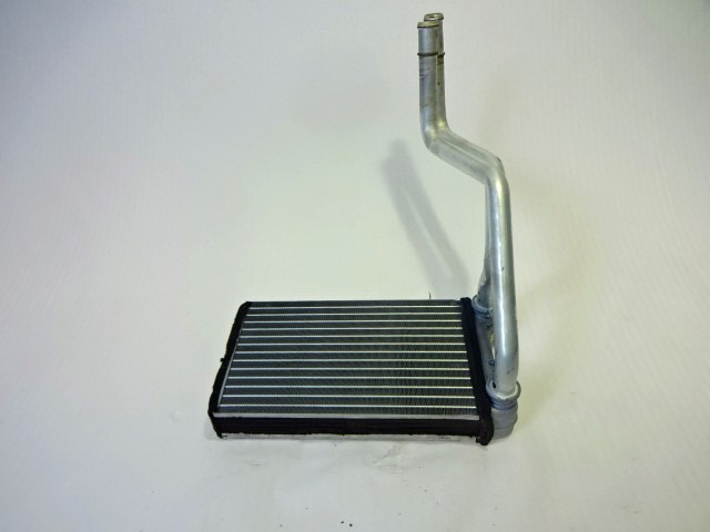 GRELEC RADIATORJA OEM N. 8E1820031A ORIGINAL REZERVNI DEL AUDI A4 B7 8EC 8ED 8HE BER/SW/CABRIO (2004 - 2007) DIESEL LETNIK 2006