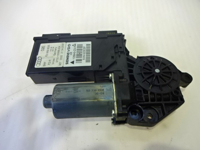 MOTORCEK ELEKTRICNEGA POMIKA ZADNJEGA STEKLA  OEM N. 0130821766 8E0959802E ORIGINAL REZERVNI DEL AUDI A4 B7 8EC 8ED 8HE BER/SW/CABRIO (2004 - 2007) DIESEL LETNIK 2006