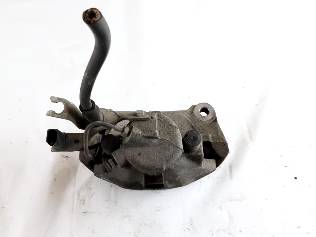 SPREDNJE LEVE ZAVORNE CELJUSTI  OEM N. 4B0615123 ORIGINAL REZERVNI DEL AUDI A4 B7 8EC 8ED 8HE BER/SW/CABRIO (2004 - 2007) DIESEL LETNIK 2006