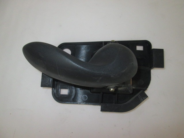 NOTRANJA KLJUKA  OEM N. 735268773 ORIGINAL REZERVNI DEL FIAT PUNTO 188 MK2 R (2003 - 2011) DIESEL LETNIK 2003