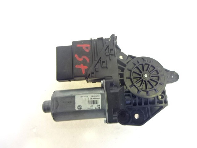 MOTORCEK ELEKTRICNEGA POMIKA ZADNJEGA STEKLA  OEM N. 5K0959703D 0130821430 ORIGINAL REZERVNI DEL VOLKSWAGEN GOLF VI 5K1 517 AJ5 MK6 (2008-2012) DIESEL LETNIK 2010