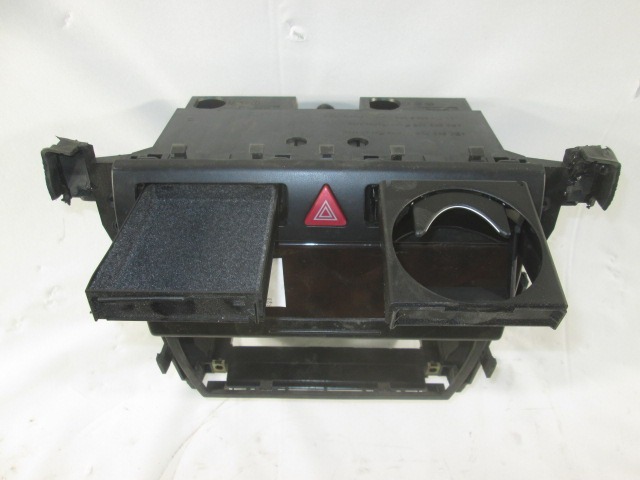 ARMATURNA PLO?CA OEM N.  ORIGINAL REZERVNI DEL AUDI A6 C5 4B 4B5 4B2 BER/SW (1997 - 2001) DIESEL LETNIK 1999