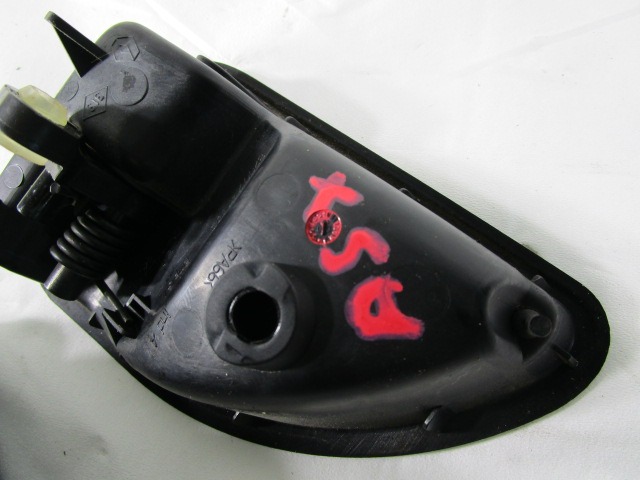 NOTRANJA KLJUKA  OEM N. 8200247802 ORIGINAL REZERVNI DEL NISSAN KUBISTAR X76 (2003 - 2009) DIESEL LETNIK 2004