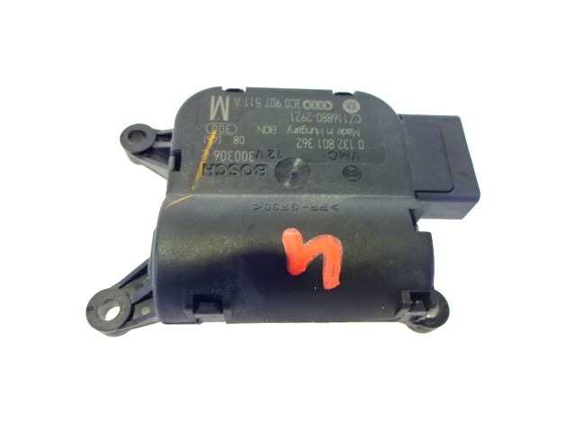 MOTORCEK OGREVANJA OEM N. 3C0907511A 0132801362 ORIGINAL REZERVNI DEL VOLKSWAGEN GOLF PLUS 5M1 521 MK1 (2004 - 2009) DIESEL LETNIK 2006