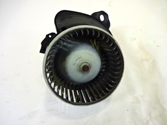 VENTILATOR  KABINE  OEM N. 13335075 ORIGINAL REZERVNI DEL OPEL CORSA D S07 (2006 - 2011) BENZINA LETNIK 2007