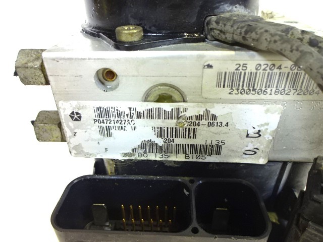 ABS AGREGAT S PUMPO OEM N. P04721427AC ORIGINAL REZERVNI DEL CHRYSLER VOYAGER/GRAN VOYAGER RG RS MK4 (2001 - 2007) DIESEL LETNIK 2001