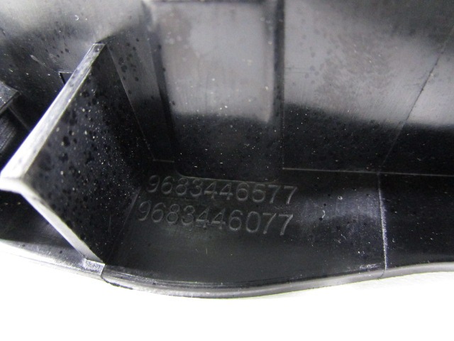 NOTRANJA KLJUKA  OEM N. 9683446577 ORIGINAL REZERVNI DEL PEUGEOT 5008 0U 0E MK1 (2009 - 2013) DIESEL LETNIK 2010