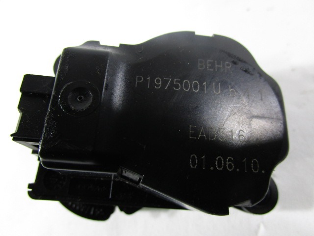 MOTORCEK OGREVANJA OEM N. P1975001U ORIGINAL REZERVNI DEL PEUGEOT 5008 0U 0E MK1 (2009 - 2013) DIESEL LETNIK 2010