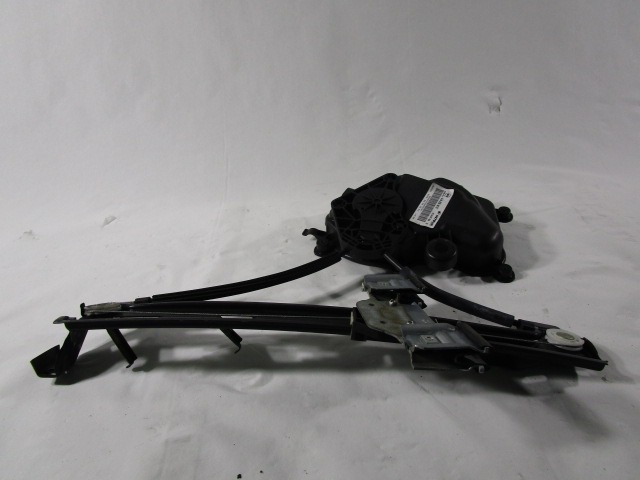 MEHANIZEM ZA ZADNJA VRATA  OEM N. 6J4839401E ORIGINAL REZERVNI DEL SEAT IBIZA 6J5 6P1 MK4 BER/SW (2008 - 2012)DIESEL LETNIK 2013