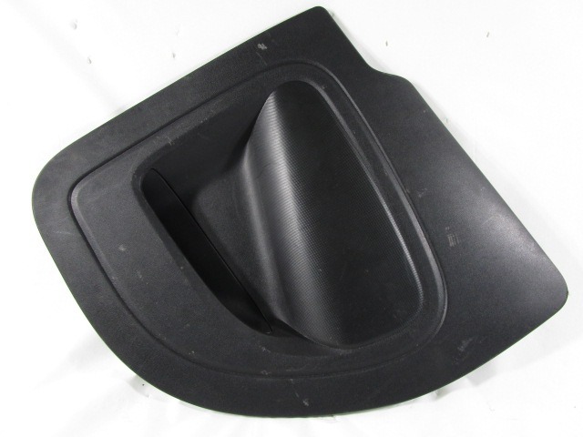 VRATNI PANEL OEM N. PNPDTFTQUBO255MV5P ORIGINAL REZERVNI DEL FIAT FIORINO / QUBO 255 (2008 - 2019) BENZINA/METANO LETNIK 2014