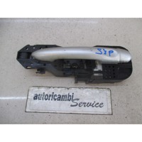 ZUNANJA KLJUKA ZADNJA LEVA VRATA OEM N. 806070032R ORIGINAL REZERVNI DEL RENAULT MEGANE MK3 BZ0/1 B3 DZ0/1 KZ0/1 BER/SPORTOUR/ESTATE (2009 - 2015) DIESEL LETNIK 2011