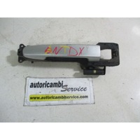 ZUNANJA KLJUKA SPREDNJA DESNA VRATA OEM N. 6921112220P2 ORIGINAL REZERVNI DEL TOYOTA RAV 4 A2 MK2 (2000 - 2006) DIESEL LETNIK 2003