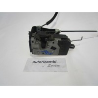 CENTRALNI ZAKLEP SPREDNJIH VRAT  OEM N. 13157762 ORIGINAL REZERVNI DEL OPEL VECTRA C Z02 BER/SW (2002 - 2006) DIESEL LETNIK 2005