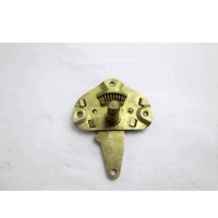 CENTRALNI ZAKLEP SPREDNJIH VRAT  OEM N. 651618 ORIGINAL REZERVNI DEL FIAT 238 (1967 - 1983)BENZINA LETNIK 1967