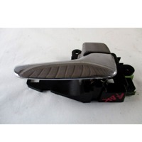 NOTRANJA KLJUKA  OEM N. MN105360 ORIGINAL REZERVNI DEL MITSUBISHI GRANDIS NAW (2003 - 2011) DIESEL LETNIK 2006