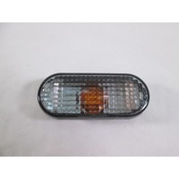 SPREDNJI INDIKATOR OEM N. 33676630 ORIGINAL REZERVNI DEL VOLKSWAGEN GOLF III 1H1 1E7 1H5 MK3 (08/1992 - 07/1998) BENZINA LETNIK 1992