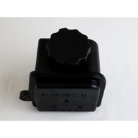 REZERVOAR CRPALKA  SERVO VOLAN OEM N. A0004600183 ORIGINAL REZERVNI DEL MERCEDES CLASSE E W211 S211 BER/SW (03/2002 - 05/2006) BENZINA LETNIK 2005