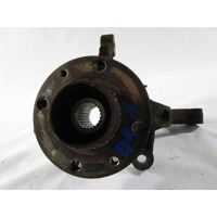 VRTLJIVI LEZAJ DESNO / PESTO KOLESA Z LEZAJEM SPREDAJ OEM N. 8200345945 ORIGINAL REZERVNI DEL RENAULT CLIO BR0//1 CR0/1 KR0/1 MK3 R (05/2009 - 2013) BENZINA/GPL LETNIK 2010