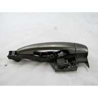 ZUNANJA KLJUKA ZADNJA DESNA VRATA OEM N. 9684559980 ORIGINAL REZERVNI DEL PEUGEOT 5008 0U 0E MK1 (2009 - 2013) DIESEL LETNIK 2011