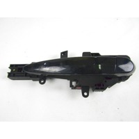 ZUNANJA KLJUKA ZADNJA LEVA VRATA OEM N. 51217060651 ORIGINAL REZERVNI DEL BMW SERIE 1 BER/COUPE/CABRIO E81/E82/E87/E88 (2003 - 2007) DIESEL LETNIK 2006