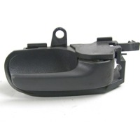 NOTRANJA KLJUKA  OEM N. 692050D060B2 ORIGINAL REZERVNI DEL TOYOTA AYGO B1 R (2009 - 02/2012) BENZINA LETNIK 2011