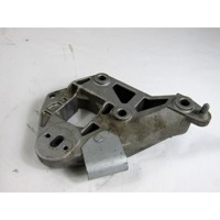 NOSILCI MOTORJA/DRUGO OEM N. 7700795740 ORIGINAL REZERVNI DEL RENAULT CLIO B/C57 5/357 MK1 (1990 - 03/1998)BENZINA LETNIK 1994