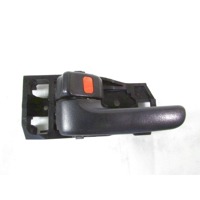 NOTRANJA KLJUKA  OEM N. 69206-30150 ORIGINAL REZERVNI DEL TOYOTA RAV 4 A2 MK2 (2000 - 2006) DIESEL LETNIK 2004