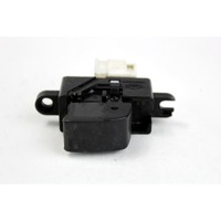 ZADNJE STIKALO OEM N. 254110V000 ORIGINAL REZERVNI DEL NISSAN X-TRAIL T30 (2001 - 08/2007) DIESEL LETNIK 2003