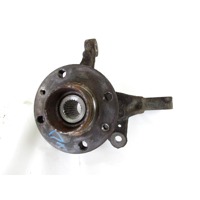 VRTLJIVI LEZAJ DESNO / PESTO KOLESA Z LEZAJEM SPREDAJ OEM N. 8200345945 ORIGINAL REZERVNI DEL RENAULT CLIO BR0//1 CR0/1 KR0/1 MK3 R (05/2009 - 2013) DIESEL LETNIK 2011