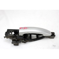 ZUNANJA KLJUKA SPREDNJA LEVA VRATA OEM N. 1305822 ORIGINAL REZERVNI DEL FORD FOCUS CMAX DM2 MK1 (10/2003 - 03/2007) DIESEL LETNIK 2007