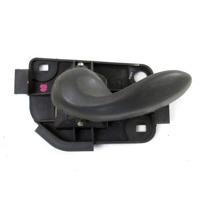 NOTRANJA KLJUKA  OEM N. 735268773 ORIGINAL REZERVNI DEL FIAT PUNTO 188 188AX MK2 (1999 - 2003) BENZINA LETNIK 2002