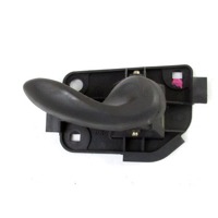 NOTRANJA KLJUKA  OEM N. 735267590 ORIGINAL REZERVNI DEL FIAT PUNTO 188 188AX MK2 (1999 - 2003) BENZINA LETNIK 2002