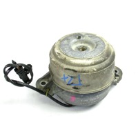 NOSILCI MOTORJA/DRUGO OEM N. A2042403717 ORIGINAL REZERVNI DEL MERCEDES GLK X204 (2008 - 2012)DIESEL LETNIK 2011