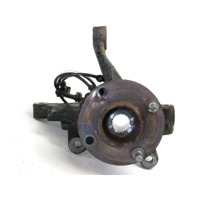 VRTLJIVI LEZAJ DESNO / PESTO KOLESA Z LEZAJEM SPREDAJ OEM N. 8V51-3K171 ORIGINAL REZERVNI DEL FORD FIESTA CB1 CNN MK6 (09/2008 - 11/2012) DIESEL LETNIK 2012