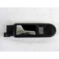 NOTRANJA KLJUKA  OEM N. 3B0839113 ORIGINAL REZERVNI DEL VOLKSWAGEN PASSAT B5 3B2 3B5 BER/SW (08/1996 - 11/2000)DIESEL LETNIK 1998