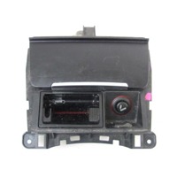 PEPELNIK / DRZALA ZA PIJACO OEM N. 8K0857951V10 ORIGINAL REZERVNI DEL AUDI Q5 8R B8 (10/2008 - 06/2012) DIESEL LETNIK 2010