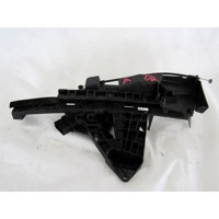 CENTRALNI ZAKLEP SPREDNJIH VRAT  OEM N. 3M51-R21812-AJ ORIGINAL REZERVNI DEL FORD FOCUS DA HCP DP MK2 BER/SW (2005 - 2008) DIESEL LETNIK 2005