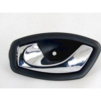 NOTRANJA KLJUKA  OEM N. 826730001R ORIGINAL REZERVNI DEL RENAULT SCENIC XMOD / SCENIC JZ0/1 MK3 R (2012 - 2016) DIESEL LETNIK 2012