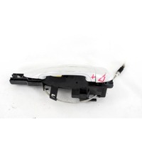 ZUNANJA KLJUKA SPREDNJA DESNA VRATA OEM N. 51217207552 ORIGINAL REZERVNI DEL BMW SERIE 1 BER/COUPE/CABRIO E81/E82/E87/E88 LCI R (2007 - 2013) DIESEL LETNIK 2011