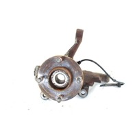 VRTLJIVI LEZAJ DESNO / PESTO KOLESA Z LEZAJEM SPREDAJ OEM N. 8V51-3K170-AF ORIGINAL REZERVNI DEL FORD FIESTA CB1 CNN MK6 (09/2008 - 11/2012) DIESEL LETNIK 2010