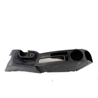 PLASTIKA MED SEDEZI BREZ NASLONJALA ROK OEM N. 735625253 ORIGINAL REZERVNI DEL FIAT DOBLO 263 MK2 R (2015 - 2022)DIESEL LETNIK 2016