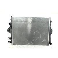 RADIATOR VODE OEM N. 7P0121253A ORIGINAL REZERVNI DEL PORSCHE CAYENNE 92A MK2 (2010 - 2017) DIESEL LETNIK 2015