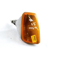 SPREDNJI INDIKATOR OEM N. 867953050 ORIGINAL REZERVNI DEL VOLKSWAGEN POLO 86C 80 (1982 - 1994)BENZINA LETNIK 1990