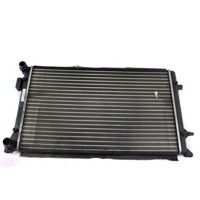 RADIATOR VODE OEM N. 1K0121251P ORIGINAL REZERVNI DEL VOLKSWAGEN GOLF V 1K1 1K5 MK5 BER/SW (02/2004-11/2008) BENZINA LETNIK 2007